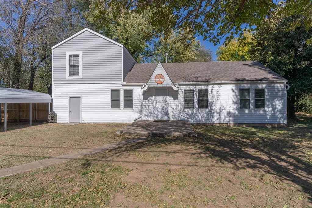 Photo 5 — 8401 NE 28th Street, Spencer, OK 73084
