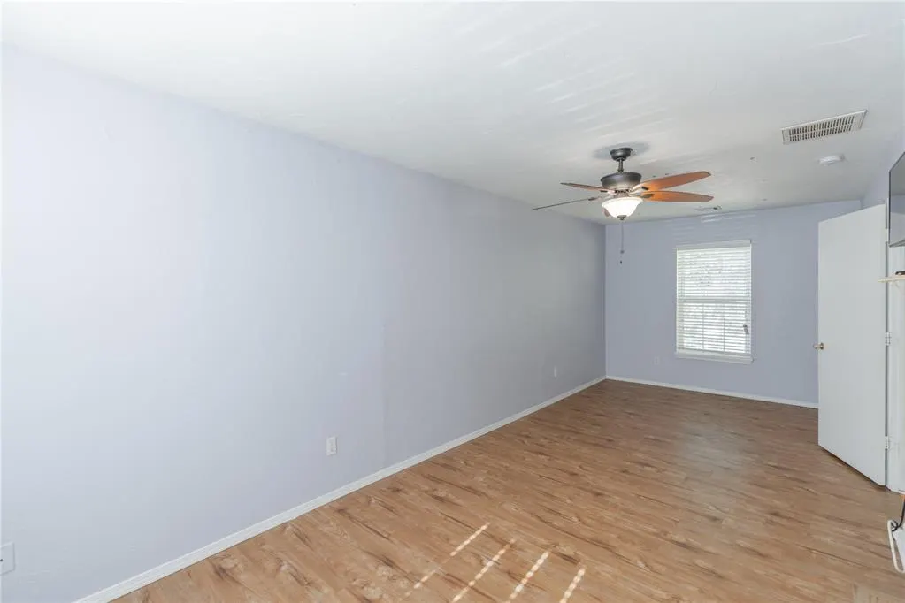 Photo 13 — 8401 NE 28th Street, Spencer, OK 73084