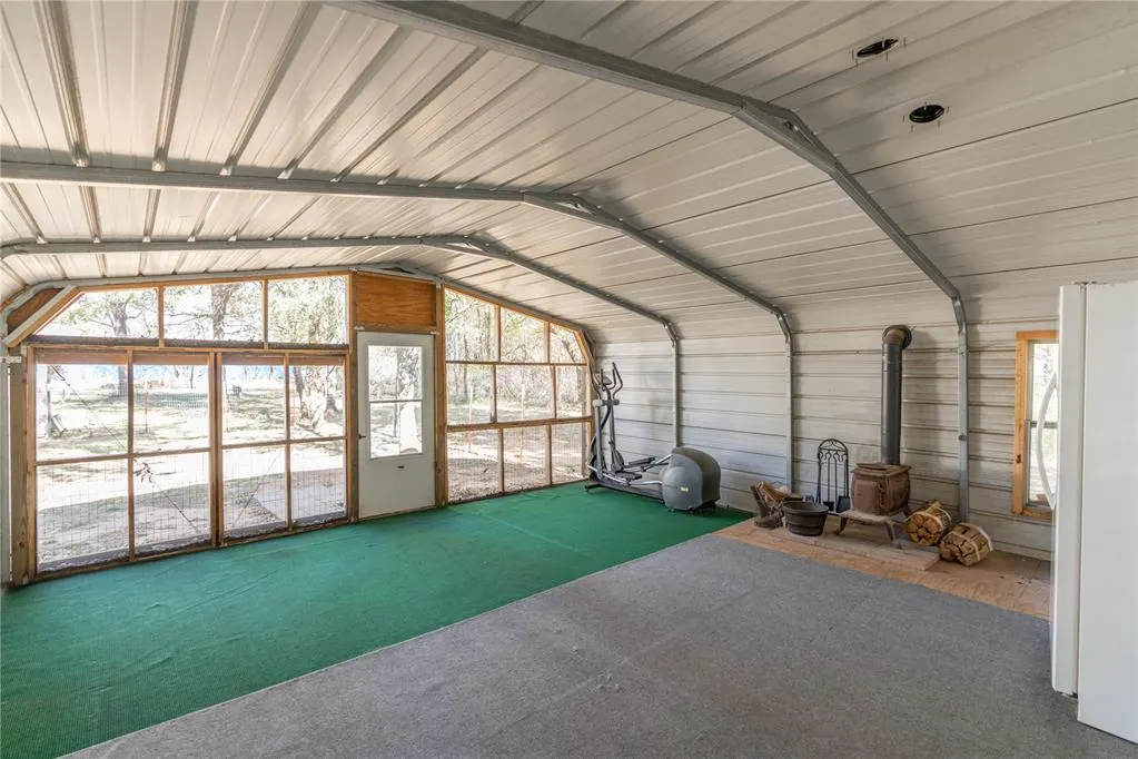 Photo 3 — 8401 NE 28th Street, Spencer, OK 73084