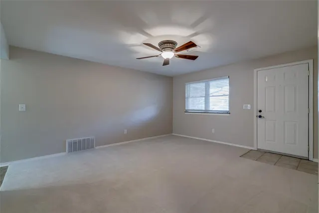 Photo 6 — 501 Meadow Lake Drive, Edmond, OK 73003