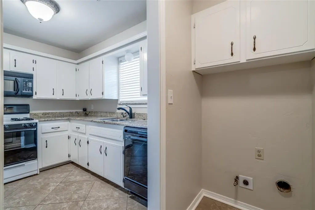 Photo 17 — 501 Meadow Lake Drive, Edmond, OK 73003