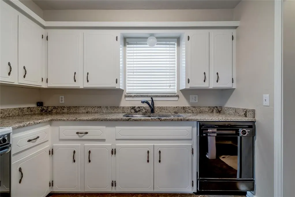 Photo 20 — 501 Meadow Lake Drive, Edmond, OK 73003