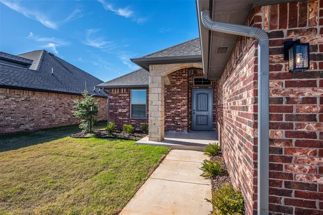 Photo 3 — 1163 Walnut Brook Road, Piedmont, OK 73078