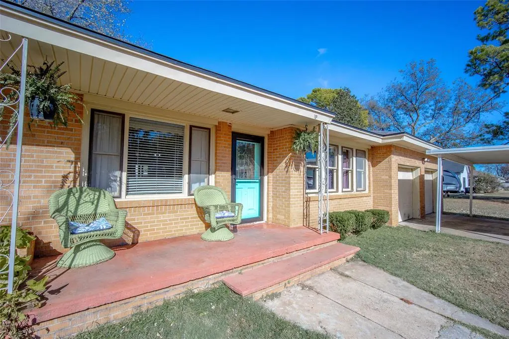 Photo 2 — 501 E Almond Street, Lexington, OK 73051