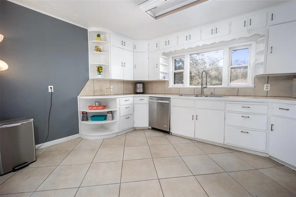 Photo 9 — 501 E Almond Street, Lexington, OK 73051