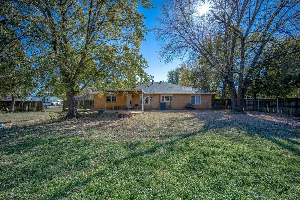 Photo 33 — 501 E Almond Street, Lexington, OK 73051