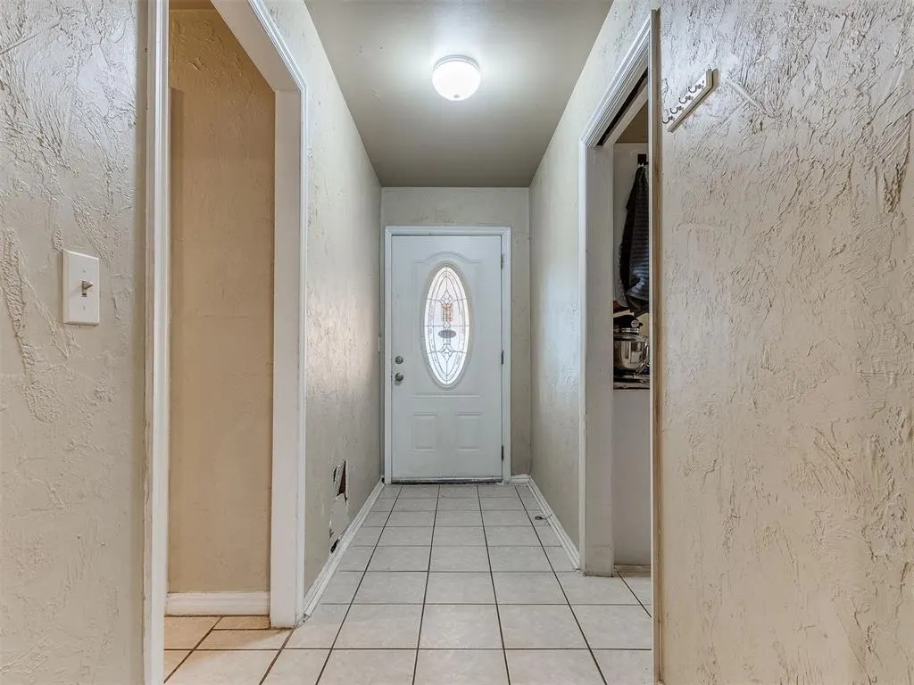 Photo 9 — 732 NE 81st Street, Oklahoma City, OK 73114