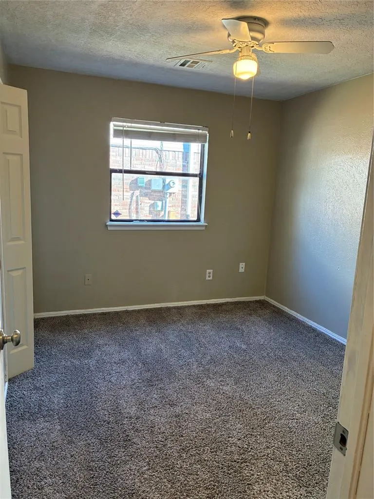 Photo 17 — 2421 SW 102nd Street, Oklahoma City, OK 73159