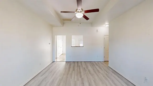 Photo 4 — 106 W Clegern Avenue, Edmond, OK 73003