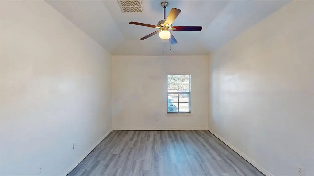 Photo 13 — 106 W Clegern Avenue, Edmond, OK 73003