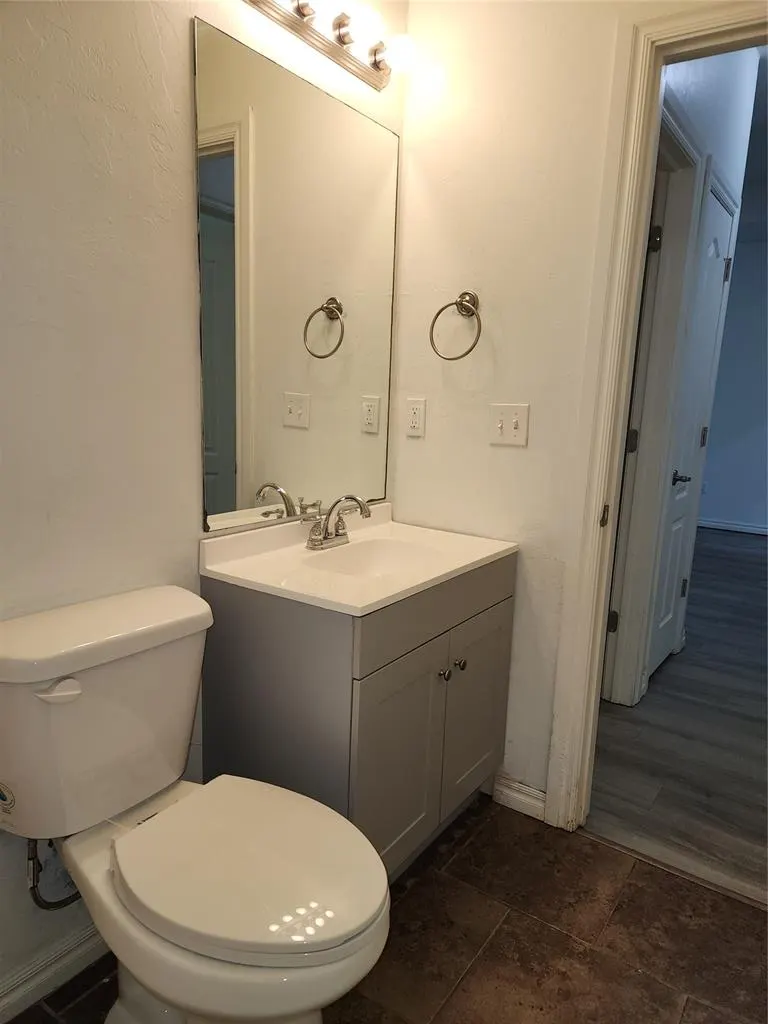Photo 19 — 106 W Clegern Avenue, Edmond, OK 73003