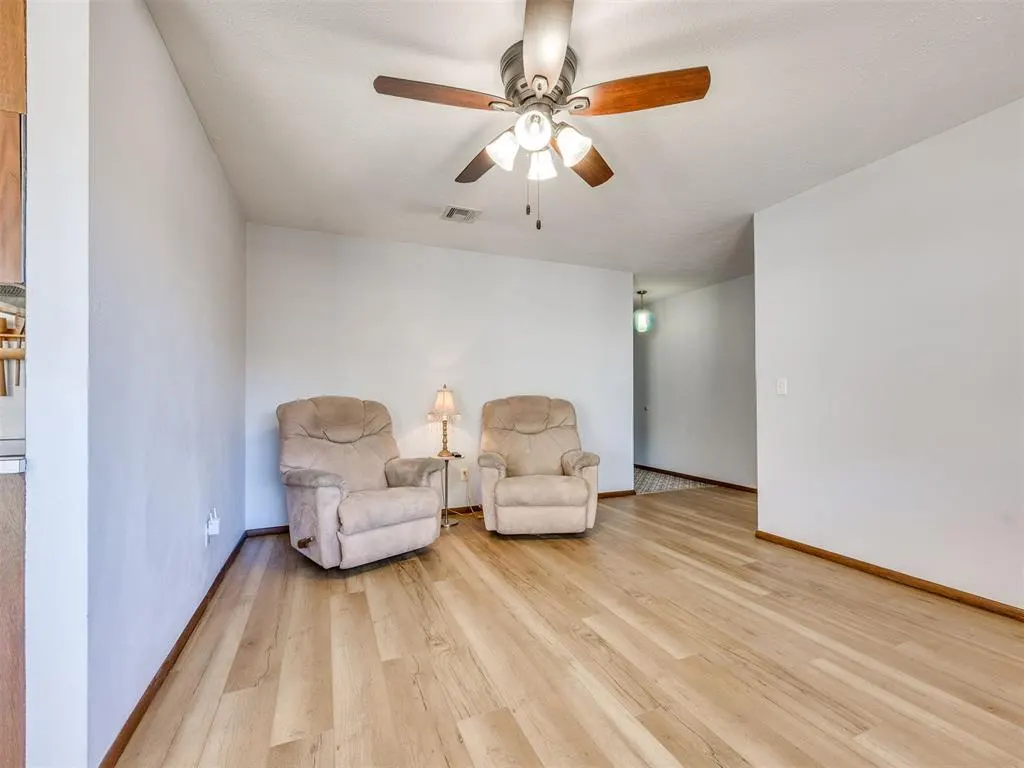 Photo 7 — 2605 N McMillan Avenue, Bethany, OK 73008