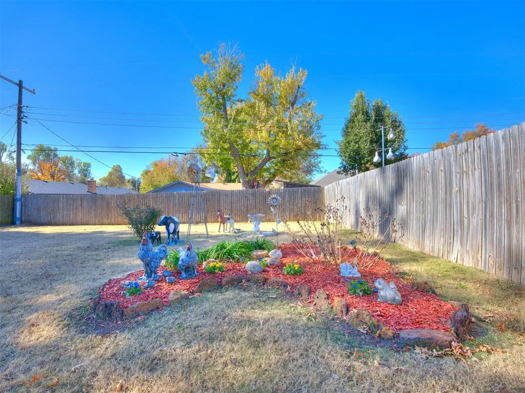 Photo 39 — 2605 N McMillan Avenue, Bethany, OK 73008