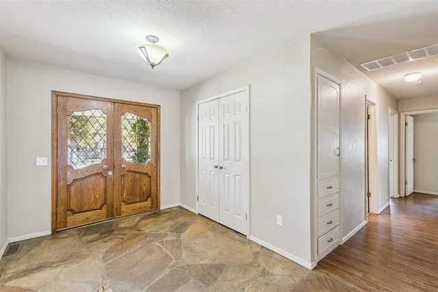 Photo 6 — 1421 N Fordson Drive, Oklahoma City, OK 73127