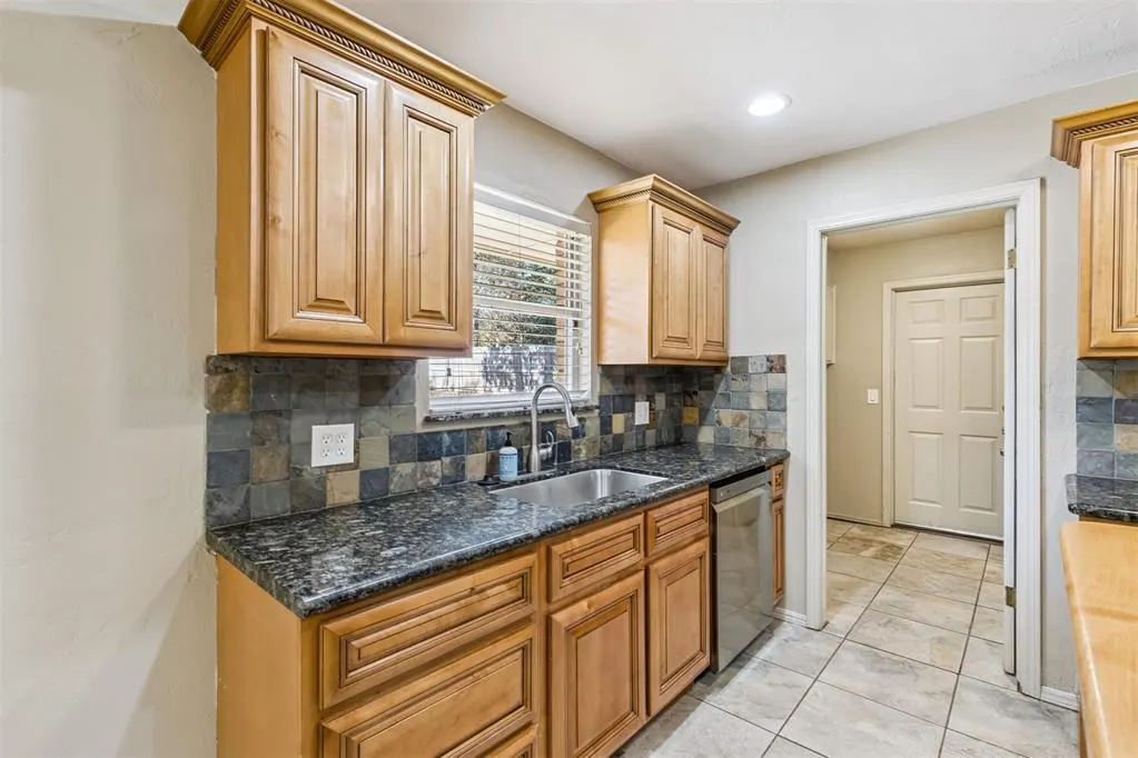 Photo 15 — 1421 N Fordson Drive, Oklahoma City, OK 73127