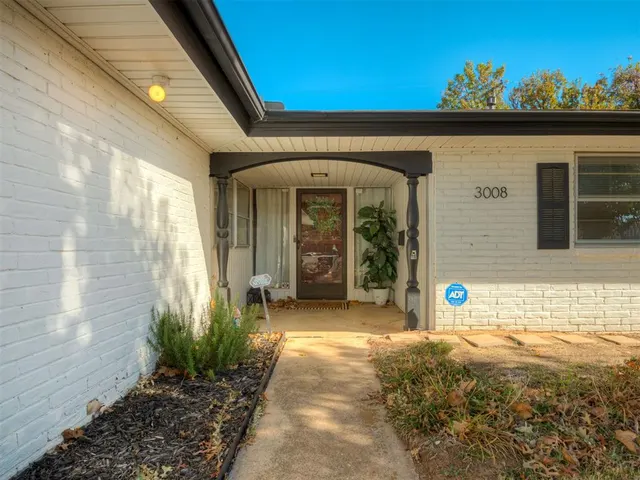 Photo 2 — 3008 N Tropicana Avenue, Bethany, OK 73008
