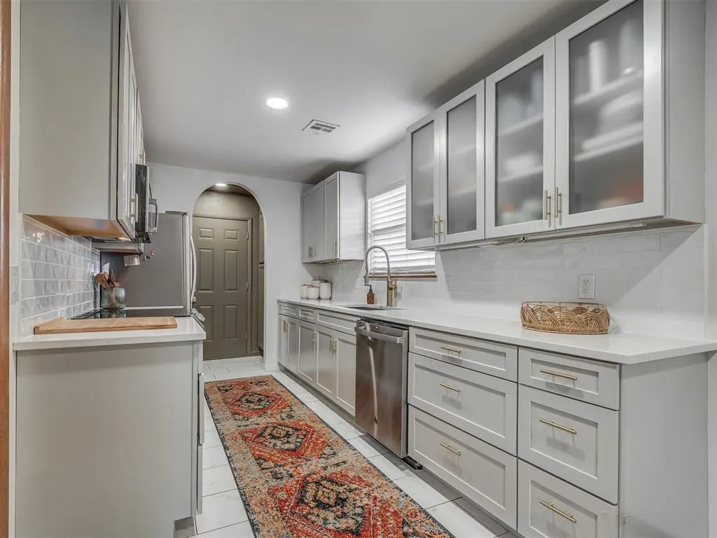 Photo 15 — 3008 N Tropicana Avenue, Bethany, OK 73008