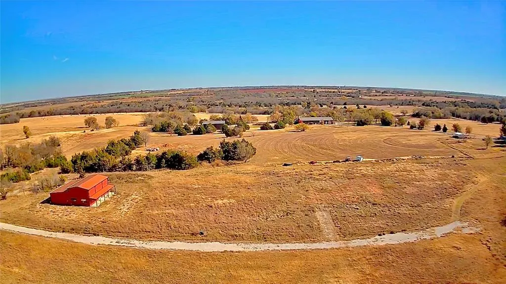 Photo 6 — 11100 N Clover Hill Road, El Reno, OK 73036