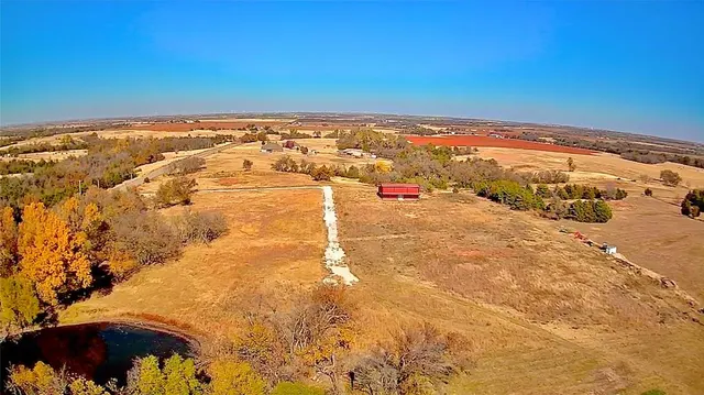 Photo 8 — 11100 N Clover Hill Road, El Reno, OK 73036