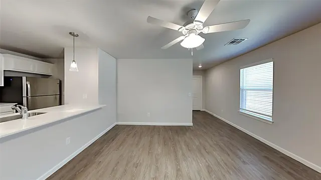 Photo 4 — 11207 Breckenridge Lane, Oklahoma City, OK 73114