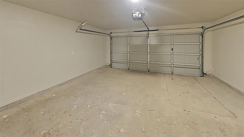 Photo 14 — 11212 Howard Drive, Oklahoma City, OK 73114