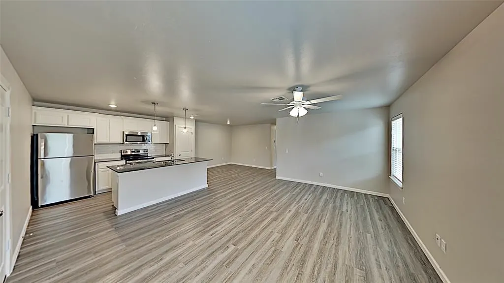 Photo 6 — 11214 Howard Drive, Oklahoma City, OK 73114