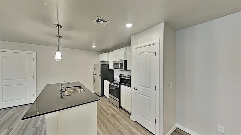 Photo 9 — 11214 Howard Drive, Oklahoma City, OK 73114