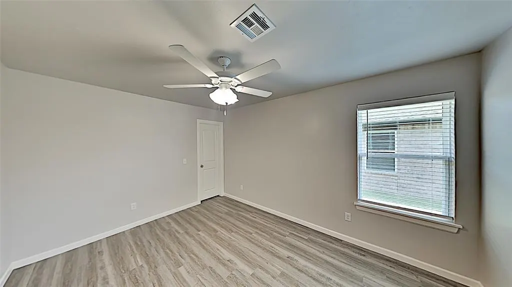 Photo 12 — 11214 Howard Drive, Oklahoma City, OK 73114
