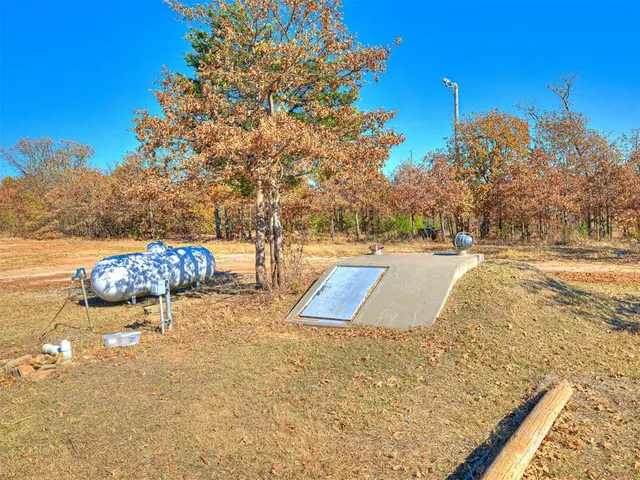Photo 6 — 19553 Crosslin Road, Earlsboro, OK 74840