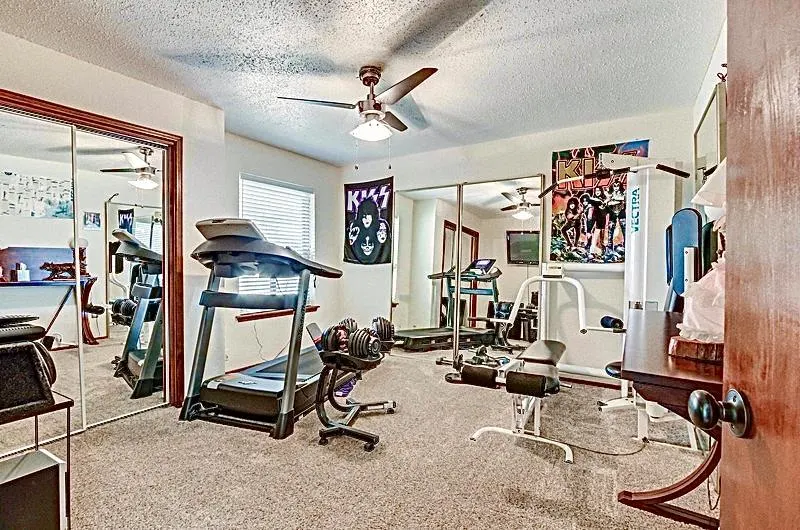 Photo 15 — 9816 S Hillcrest Drive, Oklahoma City, OK 73159