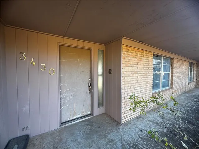 Photo 2 — 3430 E Maxwell Drive, Oklahoma City, OK 73121