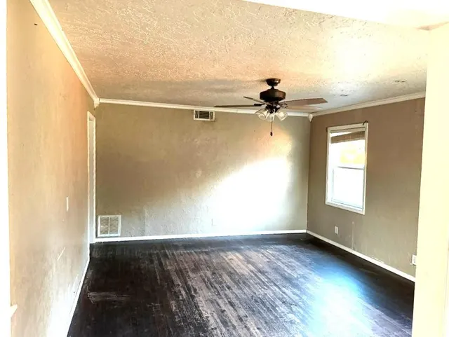 Photo 5 — 625 Northwest Avenue, Ardmore, OK 73401