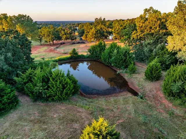 Photo 2 — 18050 E Covell Road, Luther, OK 73054