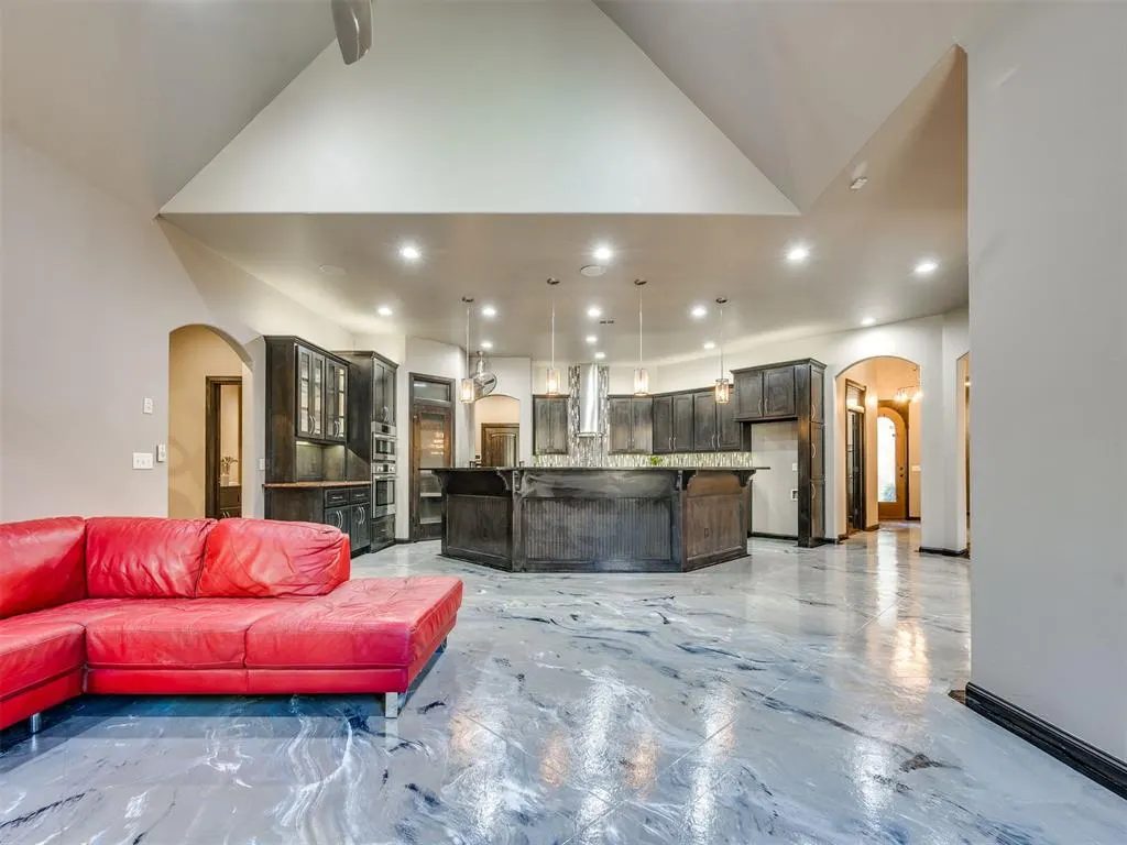 Photo 10 — 19705 Stratmore Way, Edmond, OK 73012