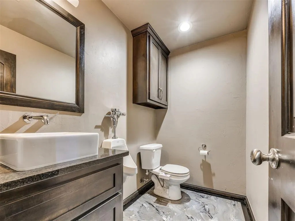 Photo 12 — 19705 Stratmore Way, Edmond, OK 73012