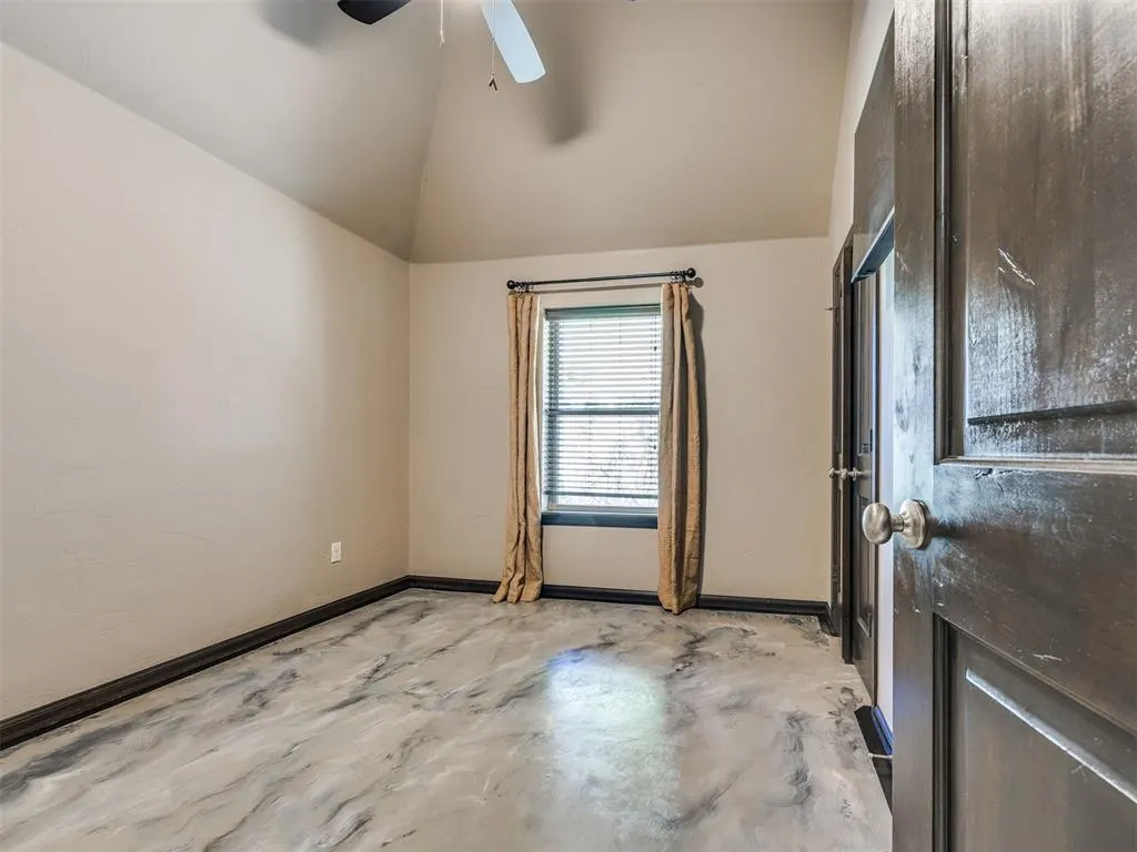 Photo 15 — 19705 Stratmore Way, Edmond, OK 73012