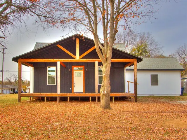 Photo 2 — 302 N Kimberly Avenue, Shawnee, OK 74801