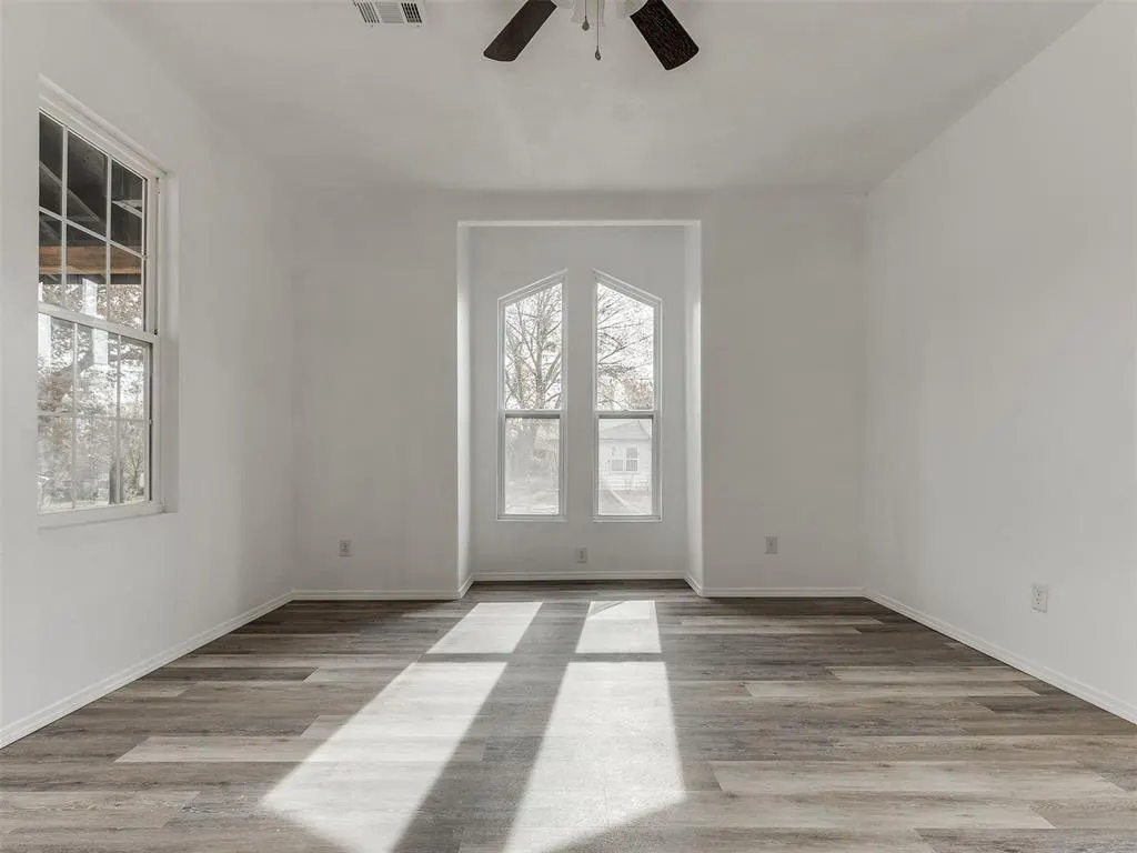 Photo 6 — 302 N Kimberly Avenue, Shawnee, OK 74801