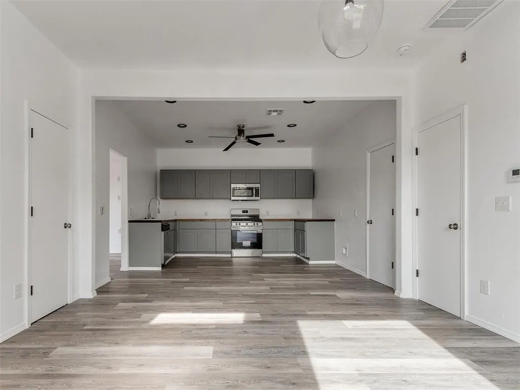 Photo 10 — 302 N Kimberly Avenue, Shawnee, OK 74801