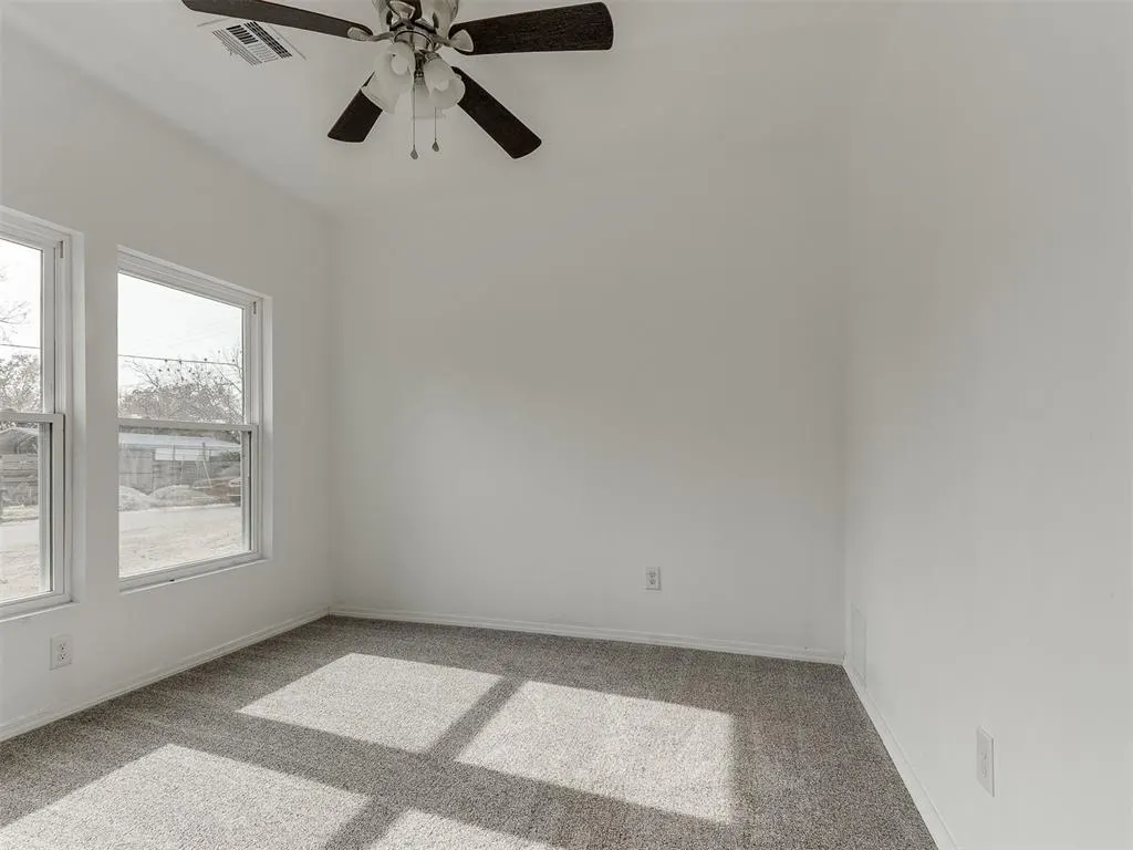 Photo 14 — 302 N Kimberly Avenue, Shawnee, OK 74801