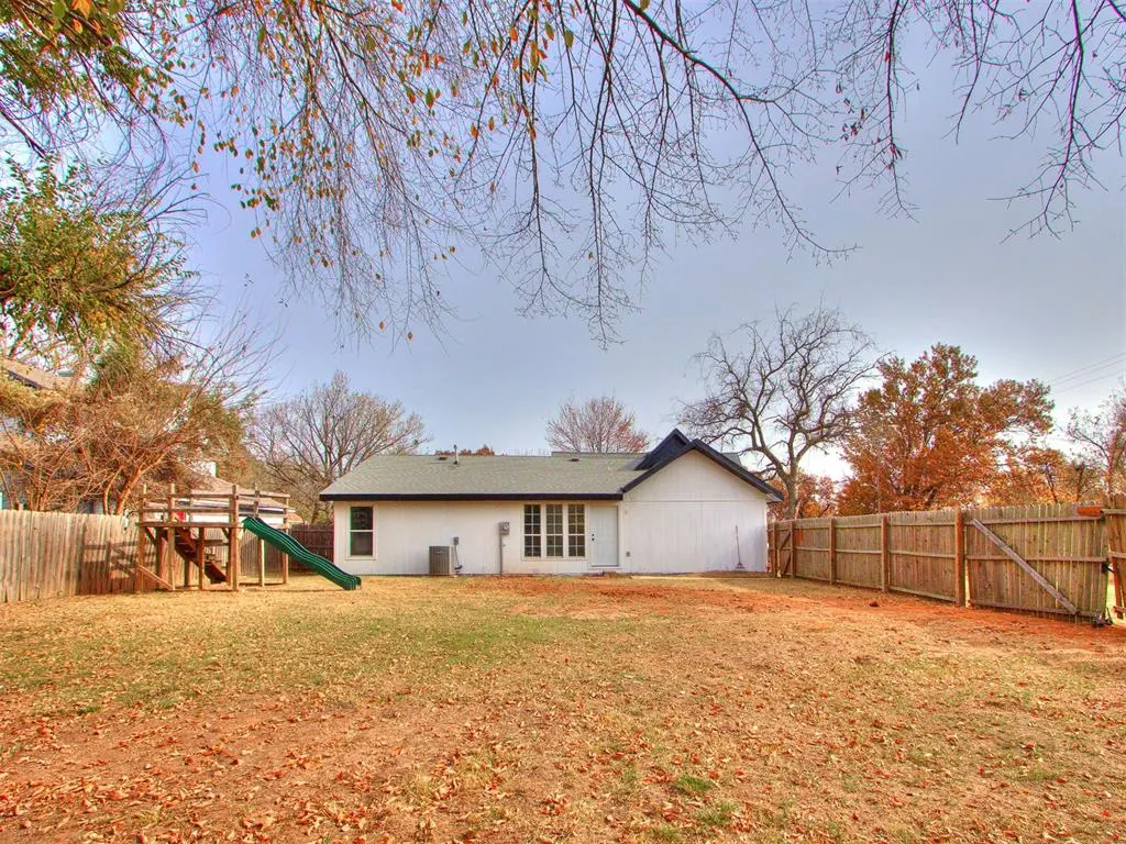 Photo 26 — 302 N Kimberly Avenue, Shawnee, OK 74801