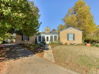 Sold home at 2933 Cummings Drive