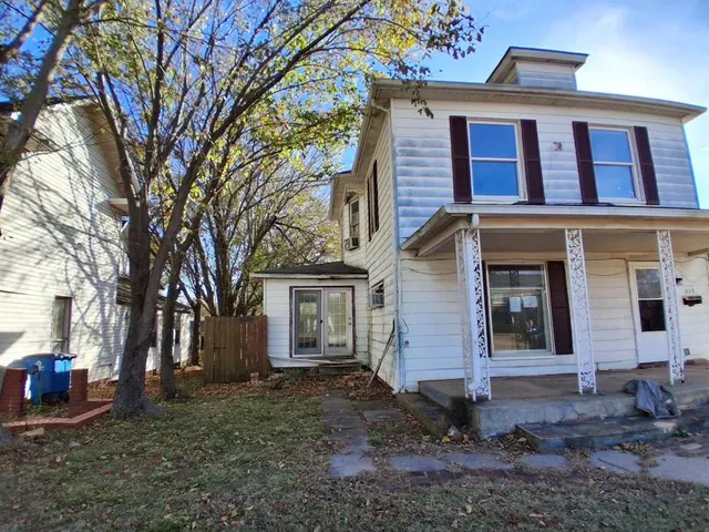 Photo 3 — 315 W 8th Street, Chandler, OK 74834