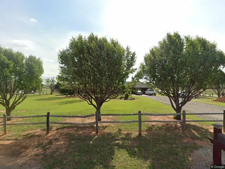 Front exterior — 997 Garden Road, Tuttle, OK 73089