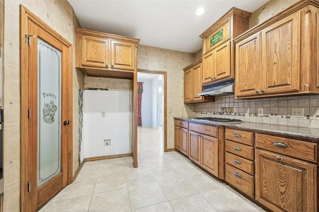 Photo 5 — 8055 Linda Lane, Guthrie, OK 73044