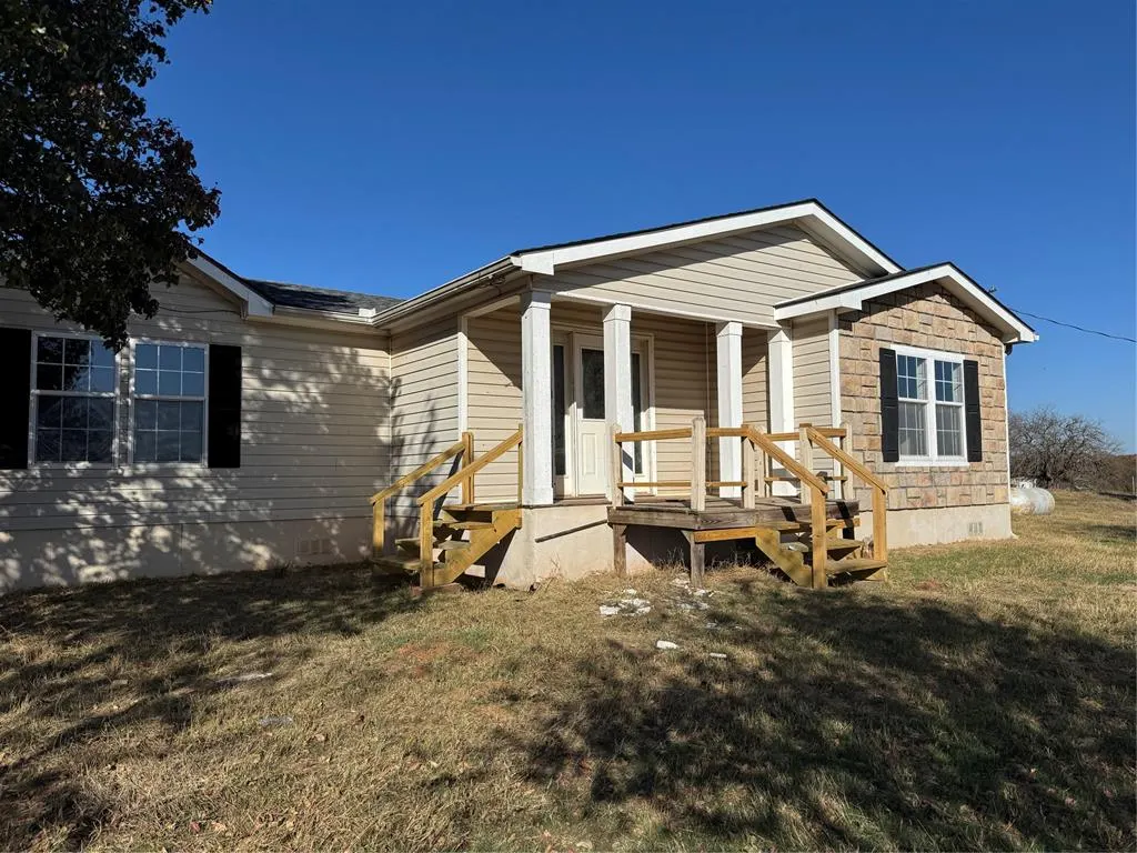 Photo 4 — 30179 Neal Road, Wanette, OK 74878