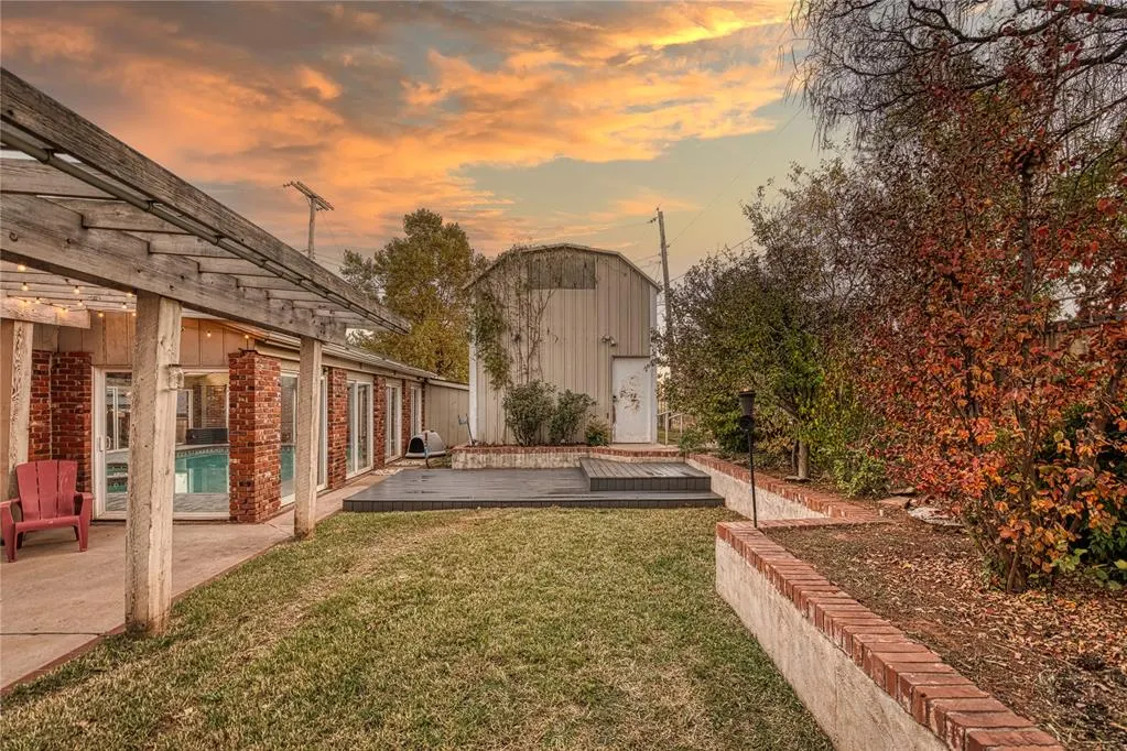 Photo 9 — 716 Phillips Lane, Clinton, OK 73601