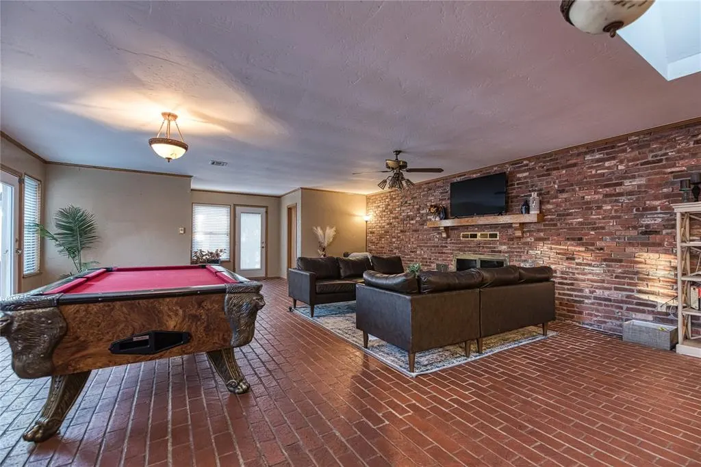 Photo 11 — 716 Phillips Lane, Clinton, OK 73601