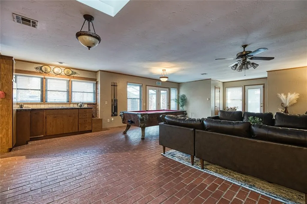 Photo 13 — 716 Phillips Lane, Clinton, OK 73601