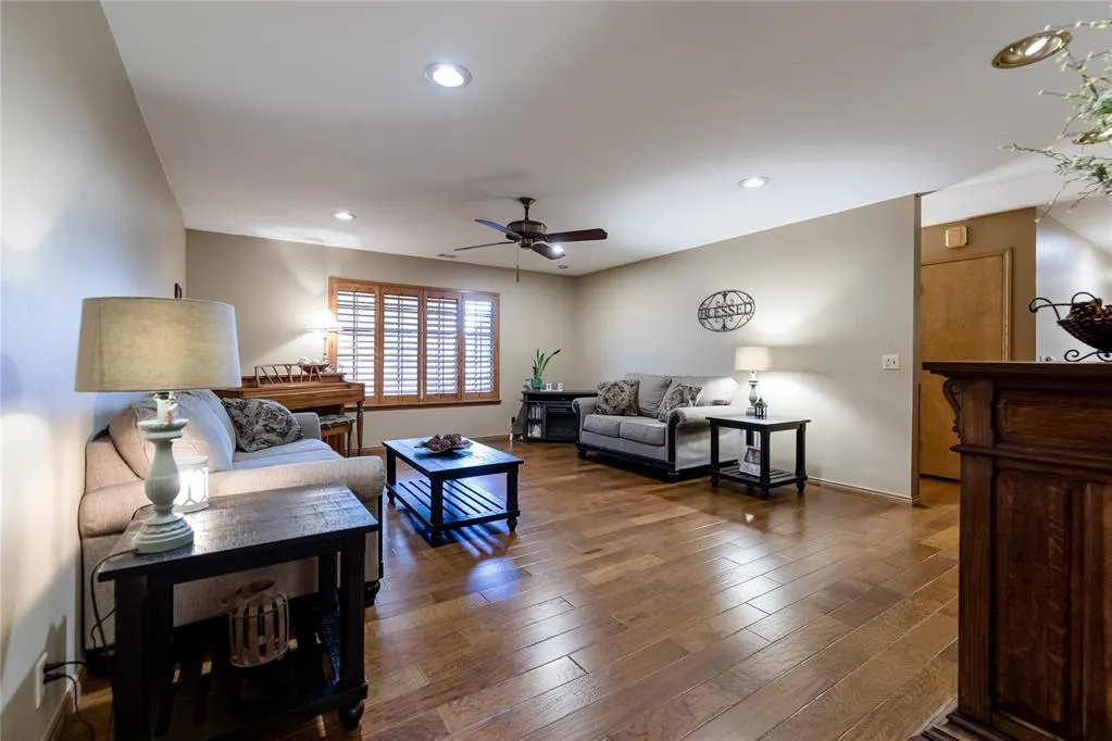 Photo 23 — 716 Phillips Lane, Clinton, OK 73601